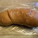 パン工場 - 料理写真:塩パン140円。 あっさり塩味のモチモチパンです。
