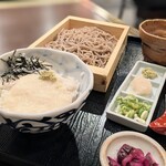 とろ麦 - 料理写真:おそばと選べるご飯 (とろろご飯)