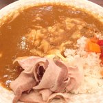 ellie - カレーランチ 500円 のチーズ、豚しゃぶ、ラタトゥイユトッピング