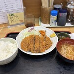 食事処井戸屋 - 