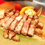 AUBE．鉄板料理 つむぎ - 南の豚厚切りステーキ