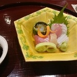 のれそれ、まぐろ、鯛、烏賊などのお造り