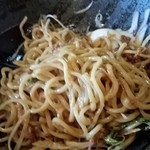 よく混ぜた汁なし担々麺