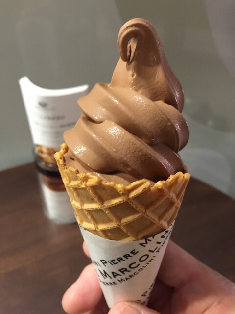 ピエール マルコリーニ グランスタ店 Pierre Marcolini 東京 チョコレート 食べログ
