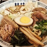 桂花ラーメン - 料理写真:太肉麺・マー油をスープに。