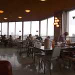 マルカンデパート大食堂 - あいにくの雨空だが… 晴れていれば、素晴らしい青空とともに食事を楽しめそうだ