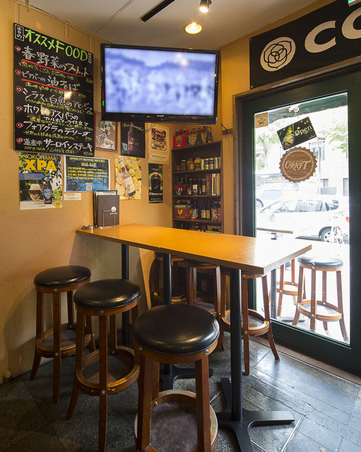 座席 : Cool Beer Craft （クールビアクラフト） - 狸小路/ビアバー | 食べログ