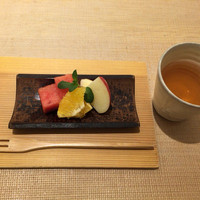 丸の内一丁目 しち十二候 - 