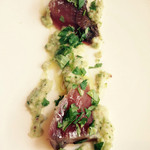 L’AS - 燻製にしたカツオのマリネ  ブロッコリーとマスタードのソース