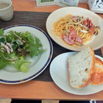 クール ア クール - パスタセット（本日のパスタ・サラダ・パンドリンクのセット）1,200円