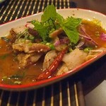 タイ・アヨタヤ・レストラン - ナムトックコームーヤーン