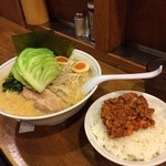 ラーメン 精一杯 - 二日連続再探訪！キャベツラーメンの味噌味