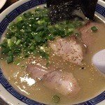 いっとく食堂 - 豚骨ラーメン