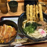 資さんうどん - 料理写真: