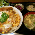 くんち - カツ丼800円