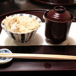 日本料理にわの - 「鯛めし」と「あさり汁」