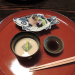 美山荘 - イワナの焼き霜造、熊笹の新芽