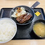 吉野家 - 料理写真:厚切り豚角煮定食