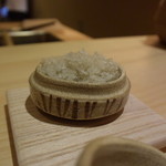 天麩羅　吉祥 - 岩塩はフランス産。