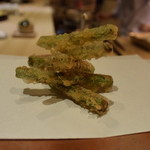 天麩羅　吉祥 - インゲンの天ぷらは珍しいね。