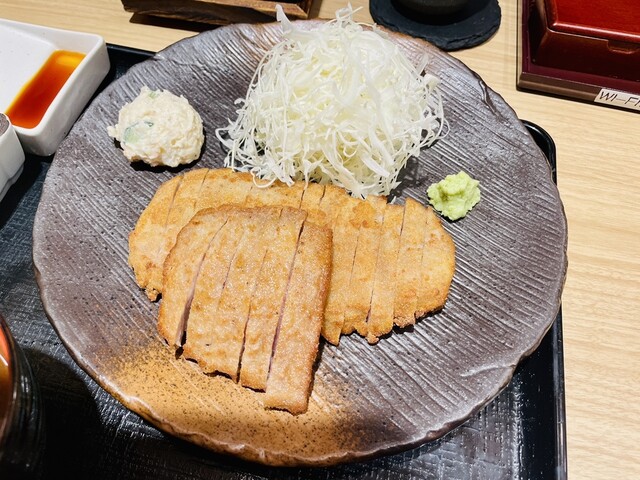 Gyukatsu Motomura Ueno no mori sakura terasu ten - Keisei Ueno