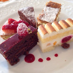 ミクニナゴヤ - デザートワゴンから盛合せ（≧∇≦）