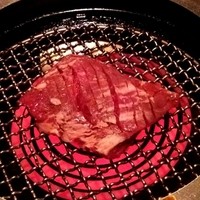 焼肉トラジ PARAM カレッタ汐留店 - 一枚肉！（部位忘れました）