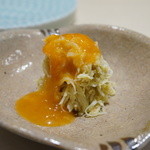 鮨処 有馬 - 希少なイバラ蟹に内子のソースを添えて。