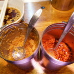 징기스칸 다루마 혼텐 - 薬味・・ニンニクとトウガラシ