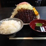 葉栗屋 - 半分とは思えぬキャベツ量です！