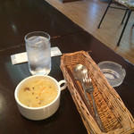 カフェ ラササヤン - ワンプレートランチのスープ