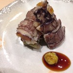 鮨処 有馬 - ④しゃこ煮は札幌の北に位置する石狩で取れたもの。甘く煮詰めたタレで。