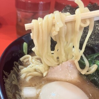横浜家系ラーメン みどり_1