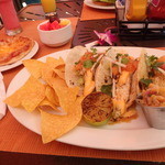 Tropics Bar & Grill - タコス