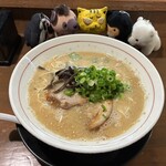 ドン．チードル - 淡麗豚骨醤油　800円（税込）