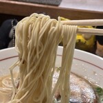 ドン．チードル - 麺、にゅ〜〜ん！