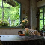 ボンジュール・プロヴァンス - 室内でも緑に囲まれた落ち着ける雰囲気♡