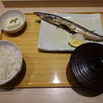 やよい軒 - 料理写真:さんまの塩焼定食