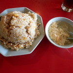 豚肉入り炒飯７００円