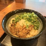 讃岐製麺 - 料理写真:月見肉ぶっかけうどん並 冷
