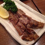 鹿児島郷土料理 あくね - 鰹の腹皮：調度良い塩加減
