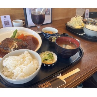 カフェ トレイン_1