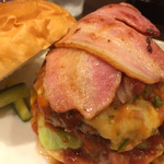Cafe＆Diner KHB - 【2015.5月追加】ハンバーガーのアップ