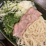 Kazu - ซุปราเมนแบบจุ่ม 950 เยน