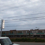 小暮や - 通過していく常磐線。。(2015/5)