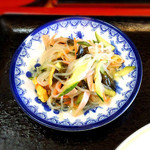 七福 - チキンカツ定食のサラダ