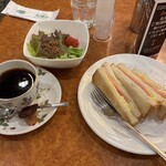 英國屋 - 料理写真:トーストサンド(700円)