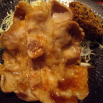 黒豚庵 - 黒豚しょうが焼きと薩摩芋コロッケ