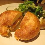 テーラ・テール - H27.5月再訪　蒸し鶏のサンドイッチ（ソンプルサン）