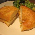 テーラ・テール - H27.5月再訪　蒸し鶏のサンドイッチ（ハーフ&ハーフ）